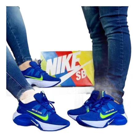 NIKE ZOOM
